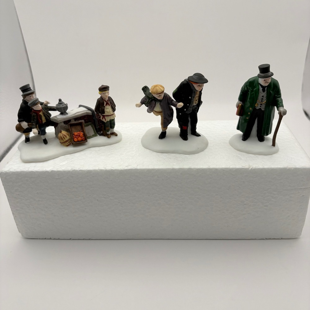 Dept 56 Oliver Twist Set of 3 Heritage Village Porcelain Accessories 5554-9